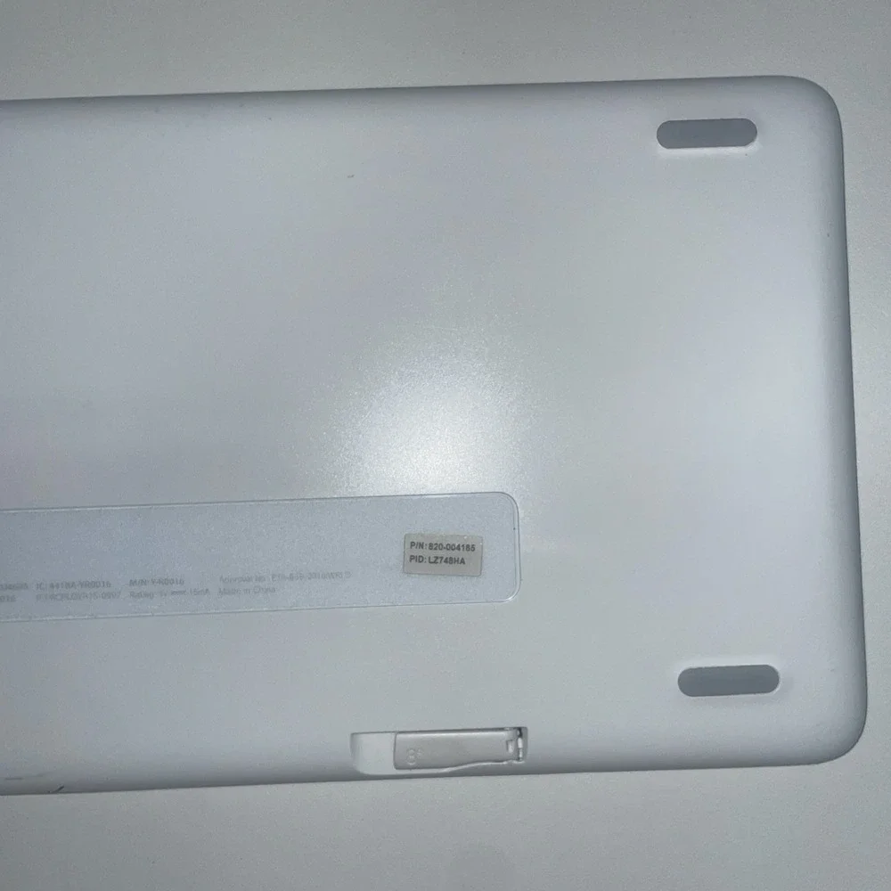 Logitech K750 2.4GHz Wireless Solar Powered Slim Keyboard White KEYBOARD ONLY‎